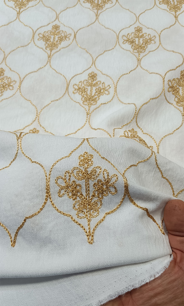 کرسپو خامه دوزی سفید